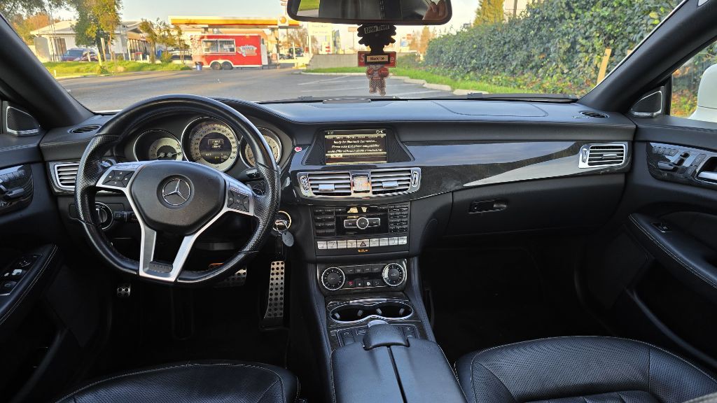 2014 Mercedes-Benz CLS-Class Image 17