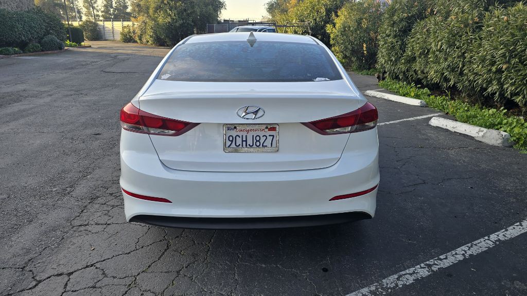 2017 Hyundai Elantra Image 6