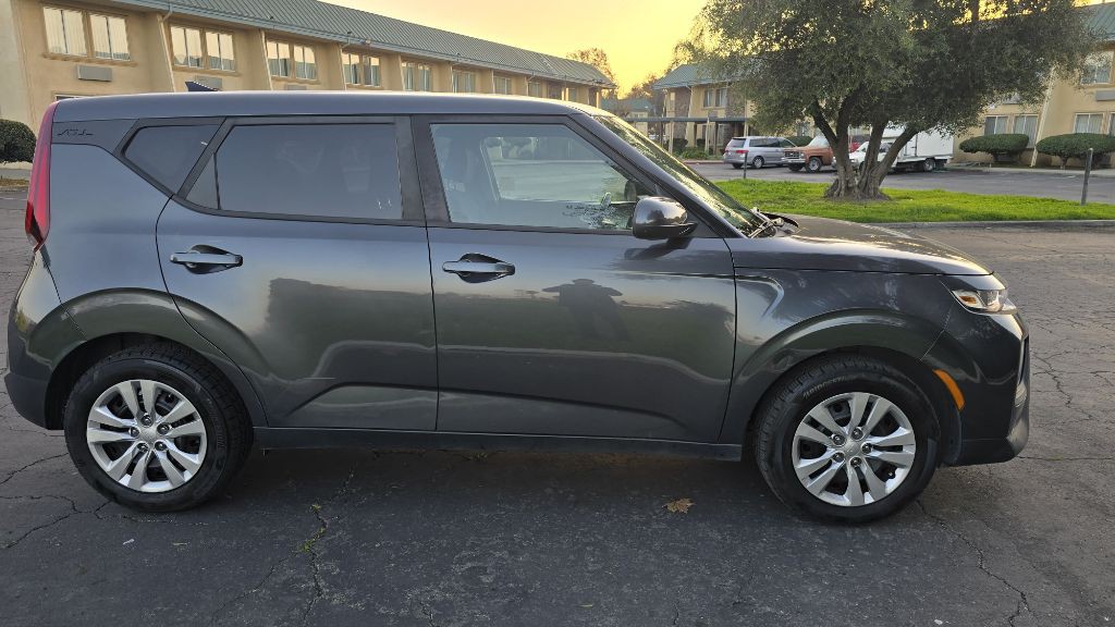 2021 Kia Soul Image 4