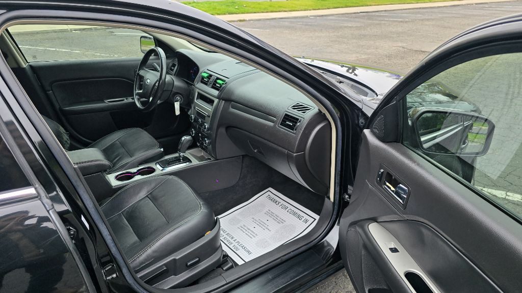 2010 Ford Fusion Image 14