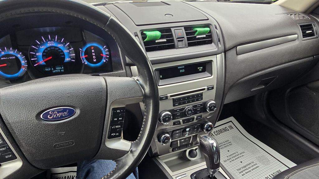 2010 Ford Fusion Image 16