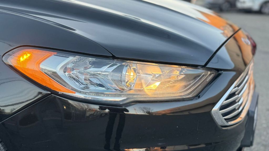 2018 Ford Fusion Image 11