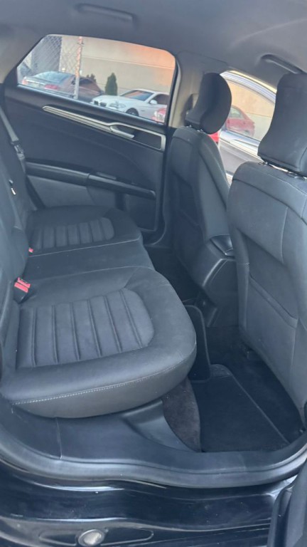 2018 Ford Fusion Image 17
