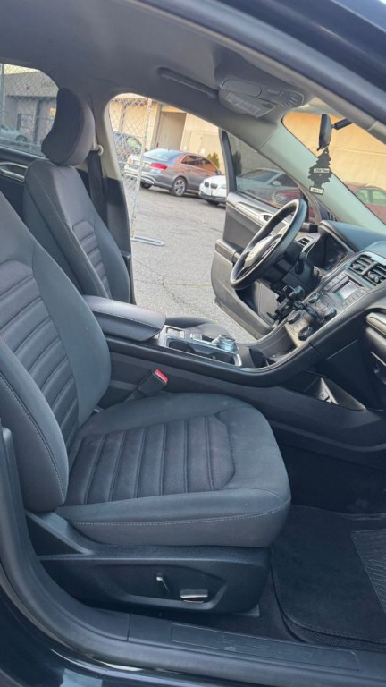 2018 Ford Fusion Image 21