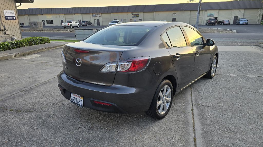 2010 Mazda Mazda3 Image 5
