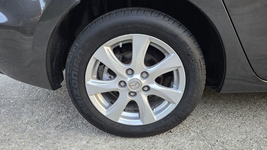 2010 Mazda Mazda3 Image 16