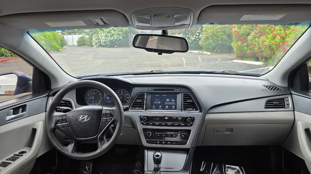 2017 Hyundai Sonata Image 9