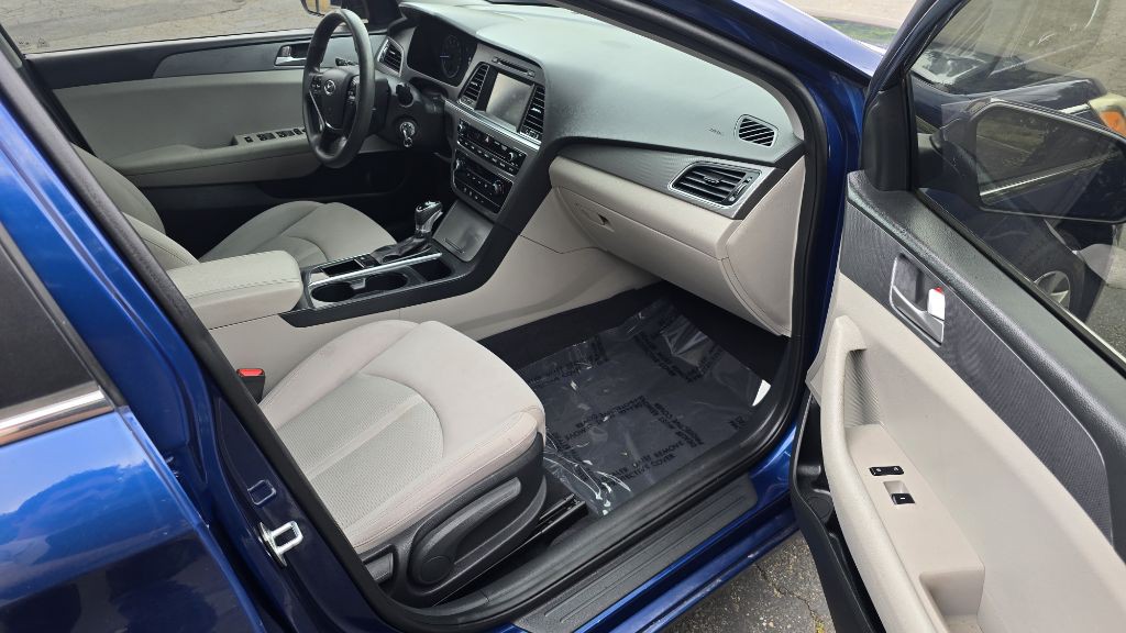 2017 Hyundai Sonata Image 11