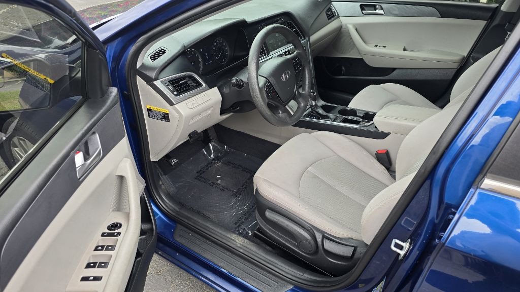 2017 Hyundai Sonata Image 12