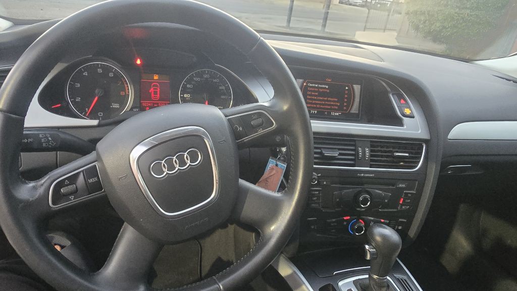 2011 Audi A4 Image 17