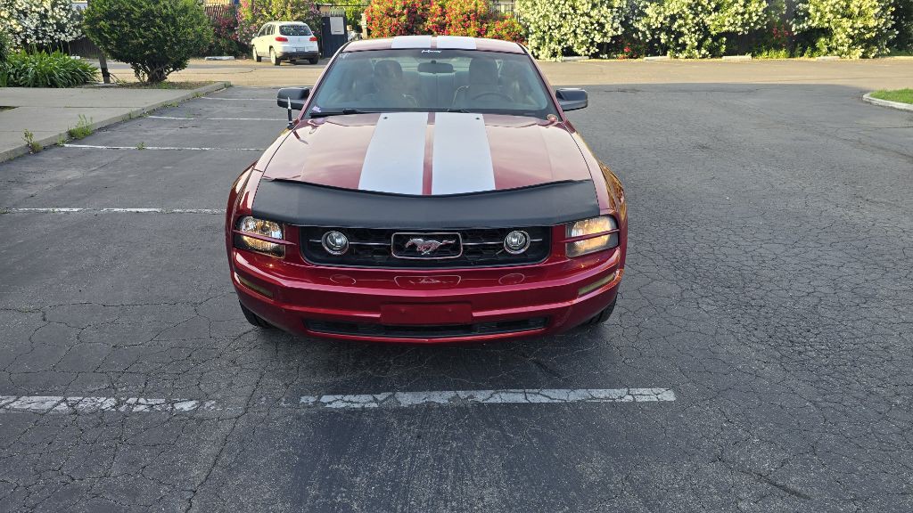 2006 Ford Mustang Image 2