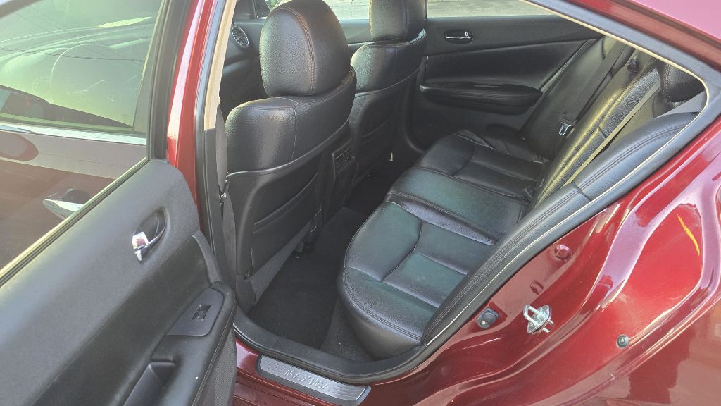 2013 Nissan Maxima Image 9