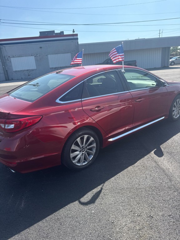 2015 Hyundai Sonata Image 4