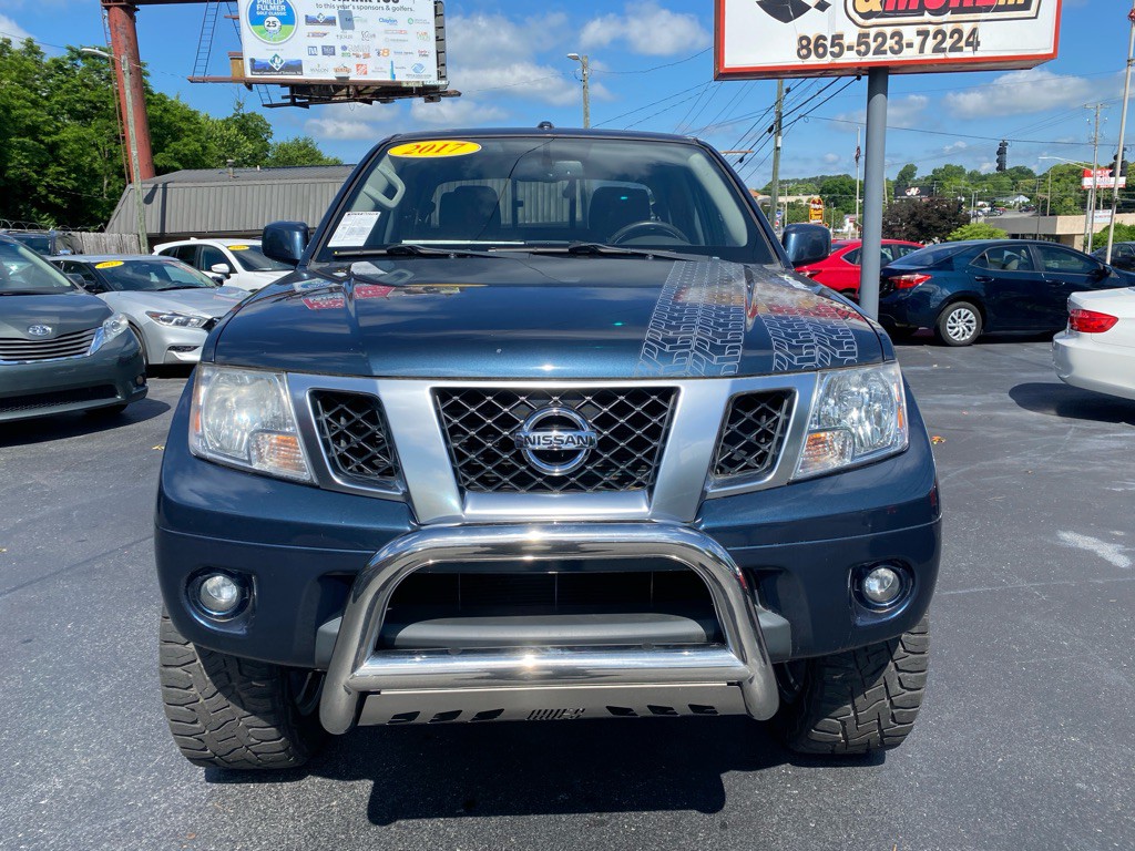 2017 Nissan Frontier Image 2