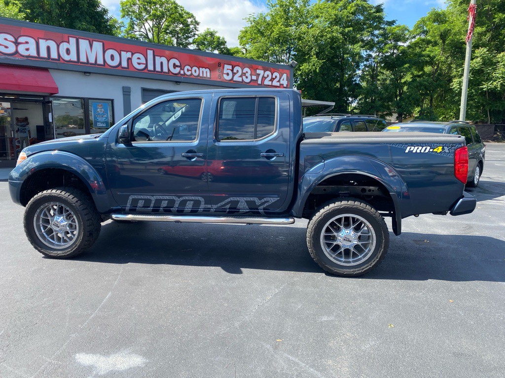 2017 Nissan Frontier Image 4