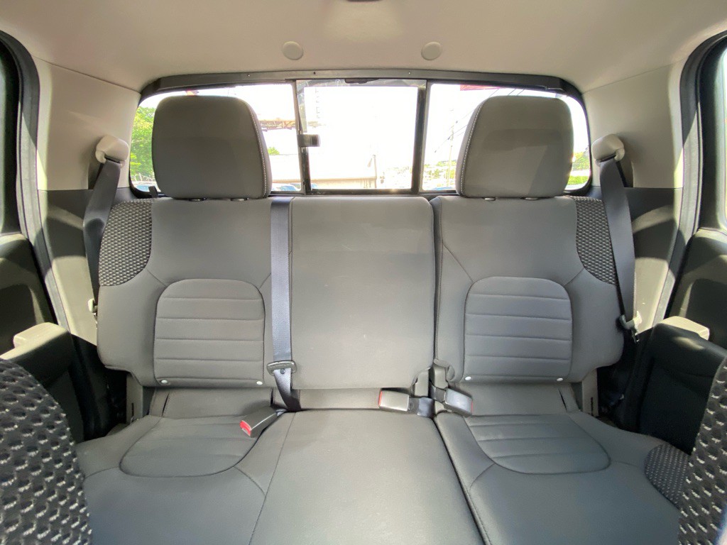 2017 Nissan Frontier Image 17