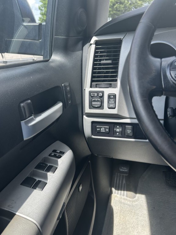2007 Toyota Tundra Image 11