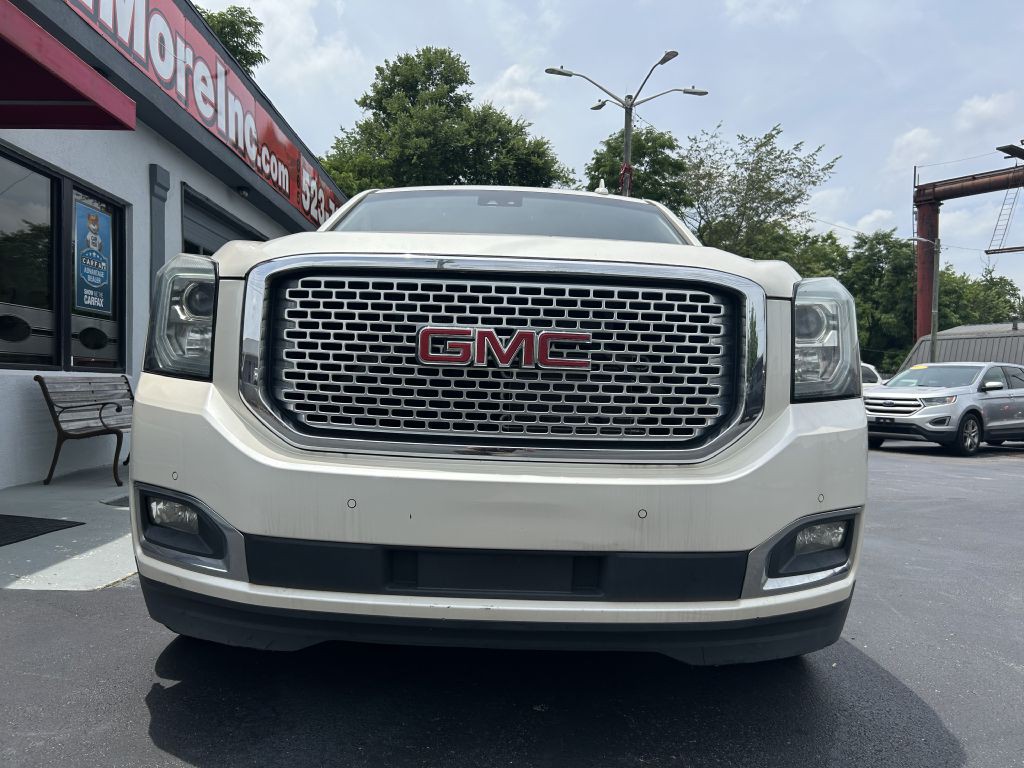 2015 GMC Yukon Image 2