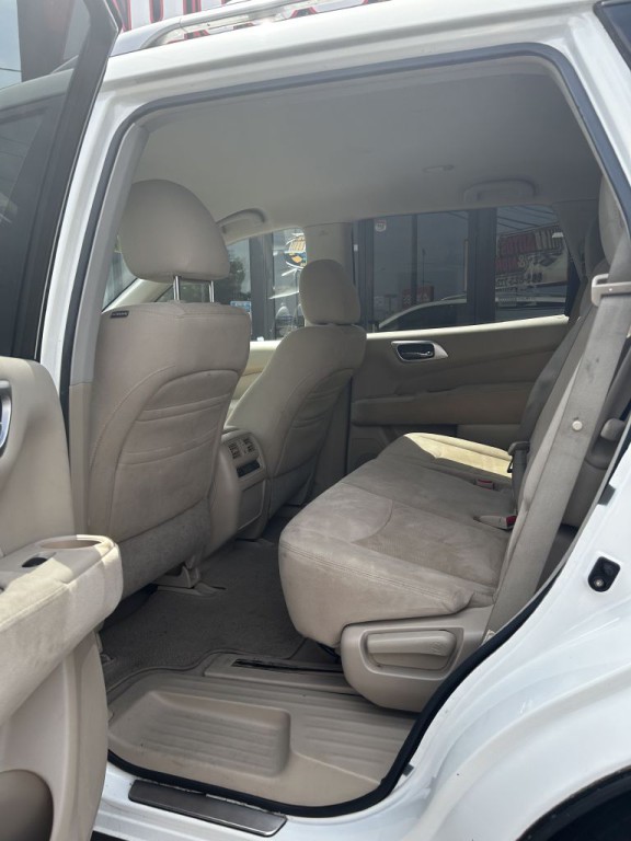 2013 Nissan Pathfinder Image 14