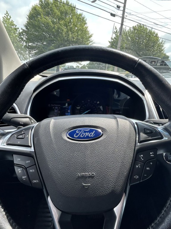 2017 Ford Edge Image 11