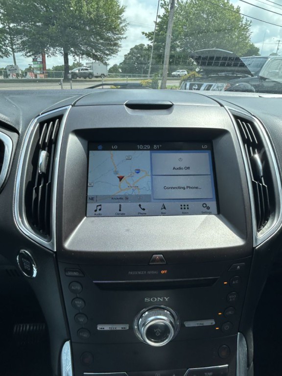 2017 Ford Edge Image 13