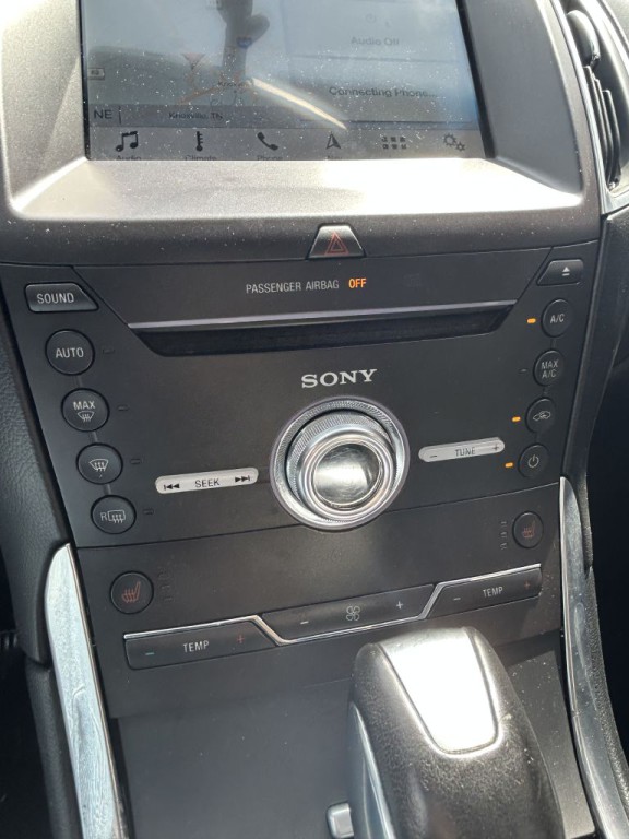 2017 Ford Edge Image 14