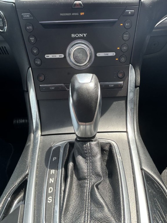 2017 Ford Edge Image 15