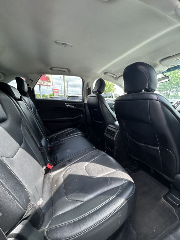 2017 Ford Edge Image 27