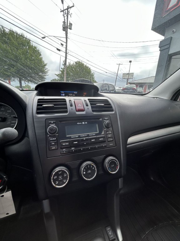2014 Subaru Forester Image 11