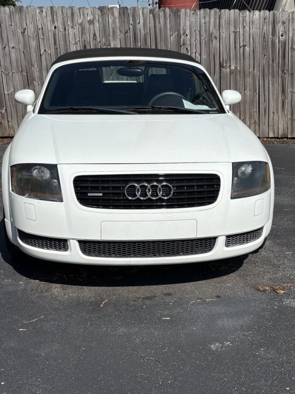 2002 Audi TT Image 1