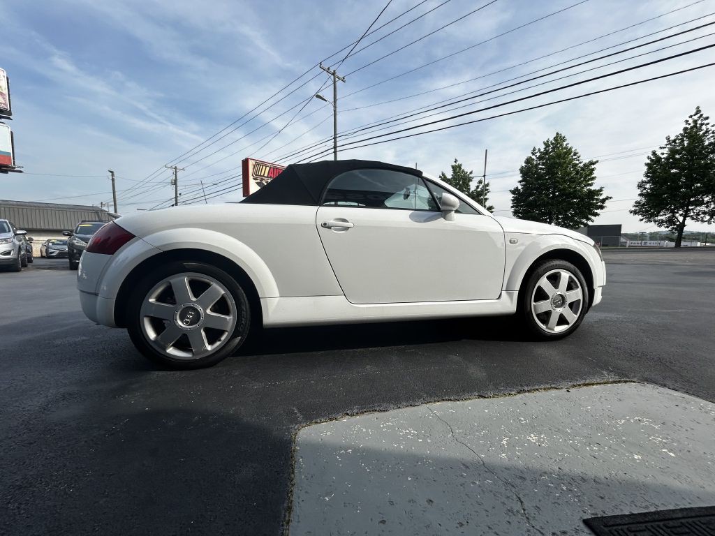 2002 Audi TT Image 9