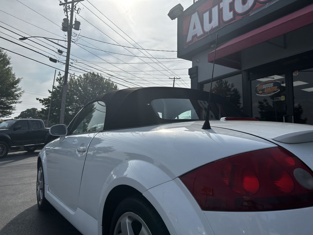 2002 Audi TT Image 18