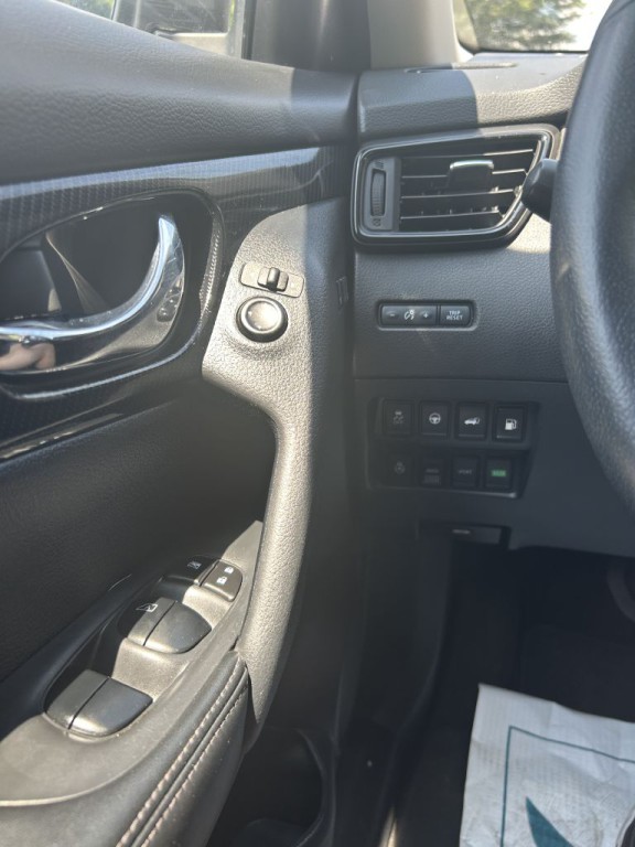 2020 Nissan Rogue Image 12
