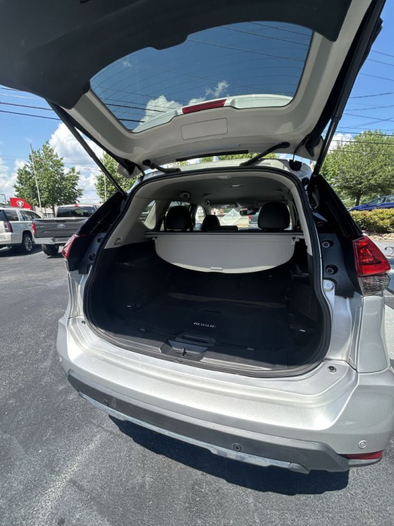 2020 Nissan Rogue Image 22
