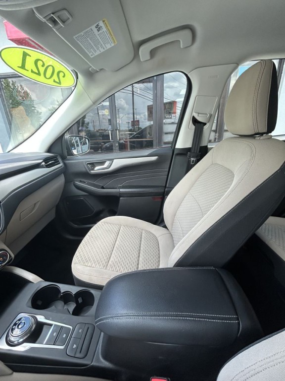2021 Ford Escape Image 14