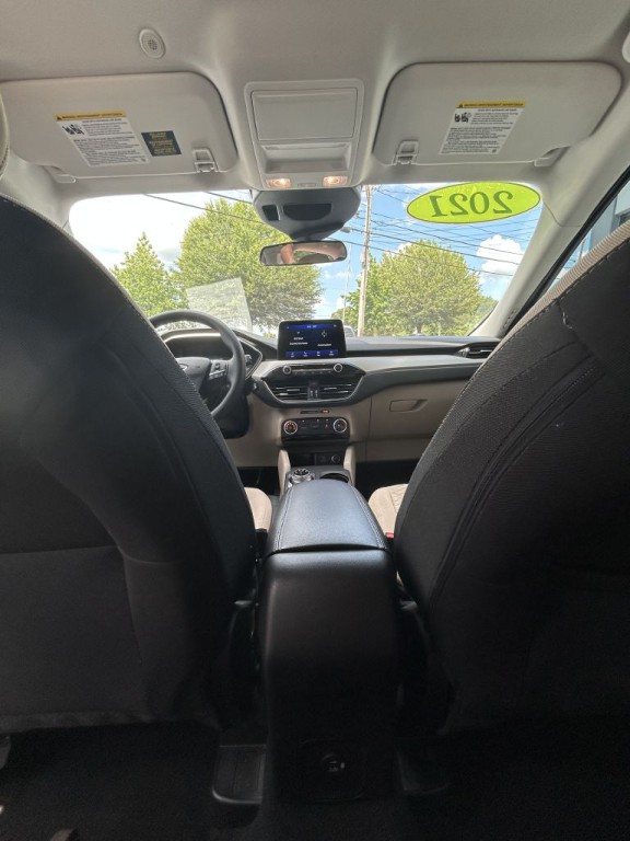 2021 Ford Escape Image 17