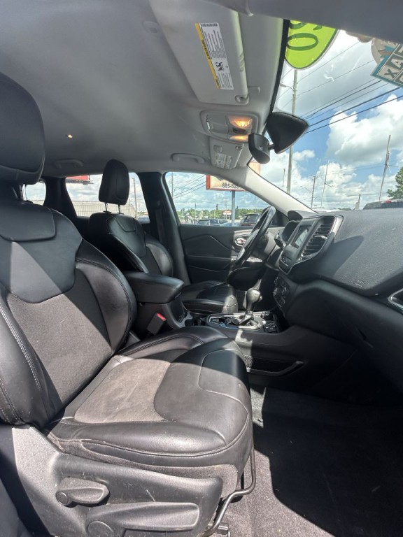 2020 Jeep Cherokee Image 23