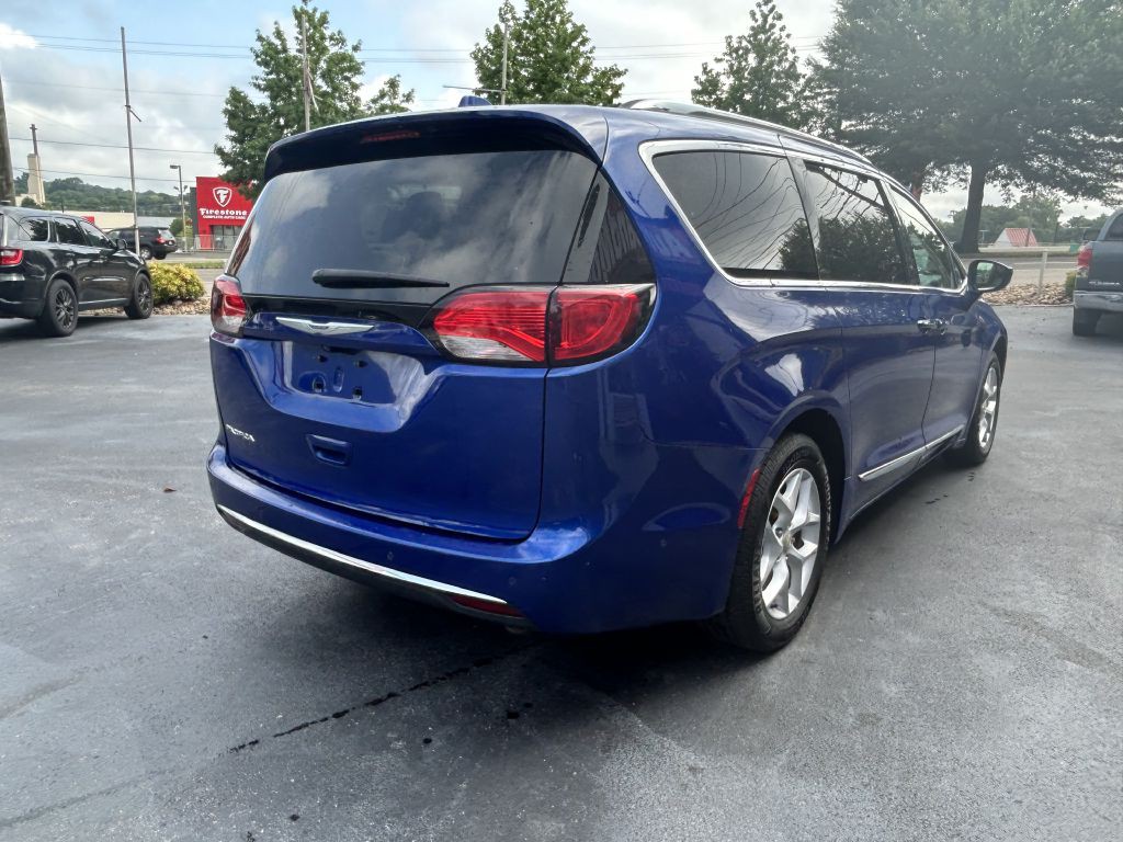 2020 Chrysler Pacifica Image 5