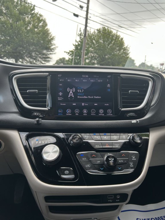 2020 Chrysler Pacifica Image 12
