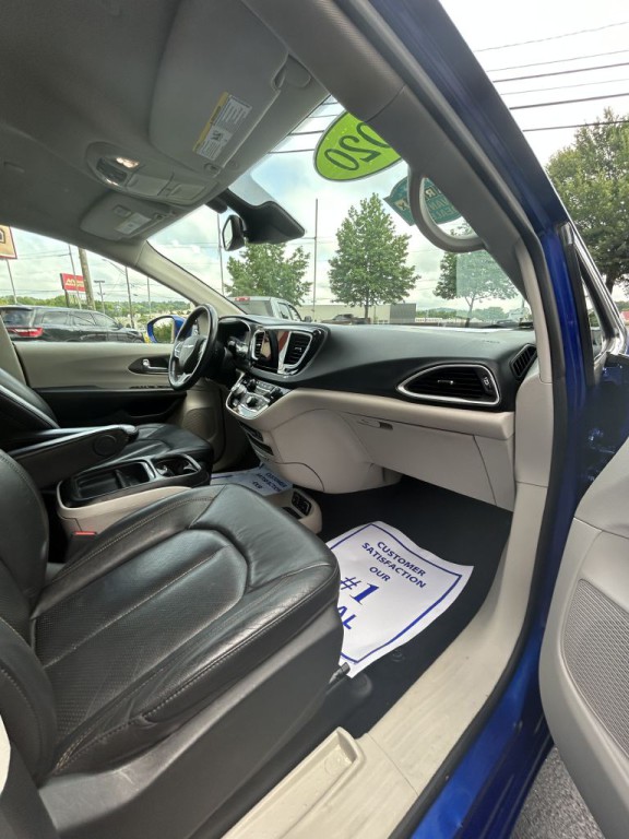 2020 Chrysler Pacifica Image 24