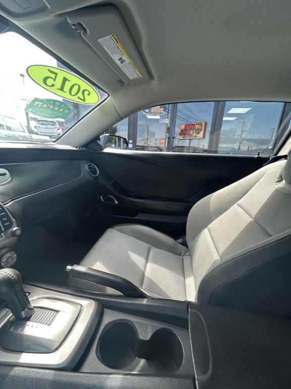 2015 Chevrolet Camaro Image 11