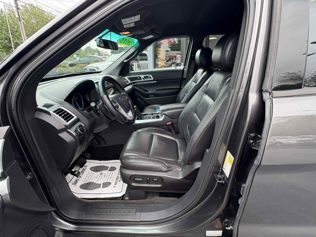 2015 Ford Explorer Image 7