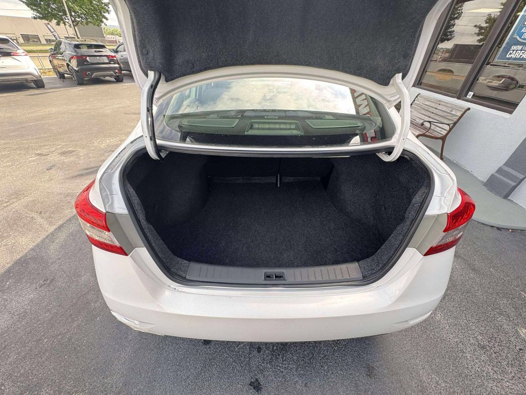 2015 Nissan Sentra Image 6