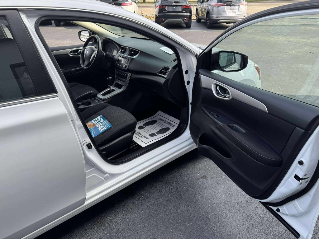 2015 Nissan Sentra Image 7