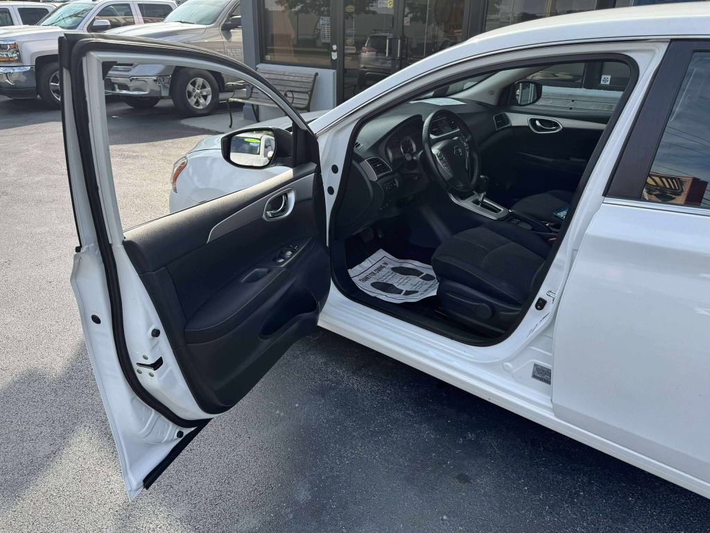 2015 Nissan Sentra Image 11