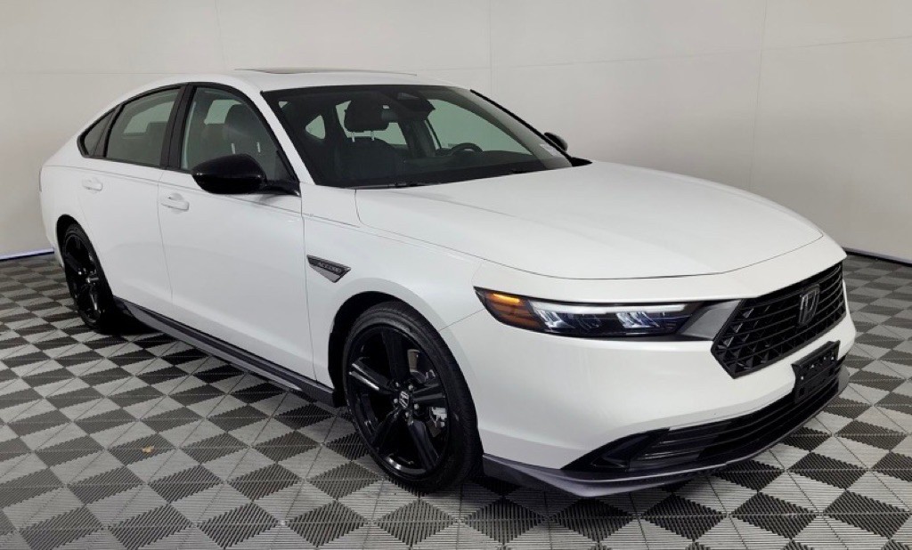 2023 Honda Accord Image 2
