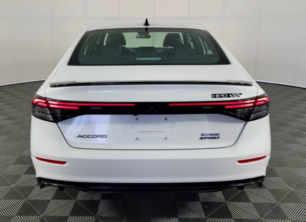 2023 Honda Accord Image 6