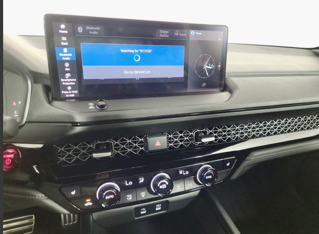 2023 Honda Accord Image 9