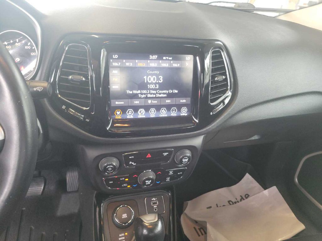 2019 Jeep Compass Image 6