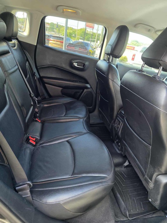 2019 Jeep Compass Image 10